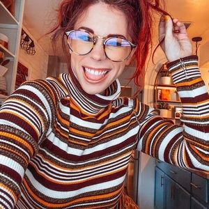 Urban Outfitters Orange, Brown, & White Turtleneck